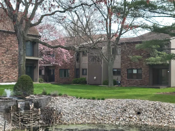 2017 Waterview Ct #1, South Bend, IN 46637