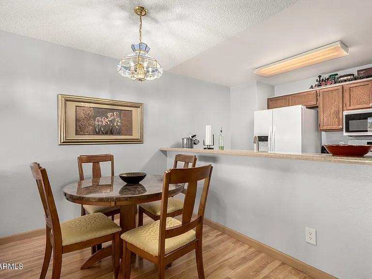 9264 W Morrow Dr — Photo 8