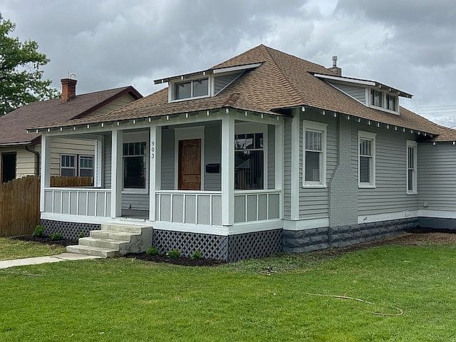 1st image of 903 13th Ave S
