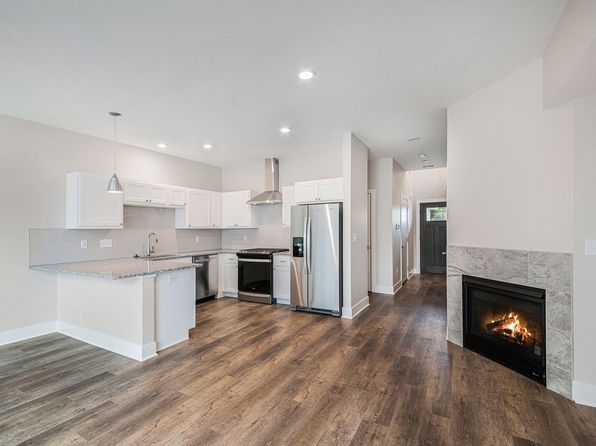 3453 Rayjay Dr NE, Grand Rapids, MI