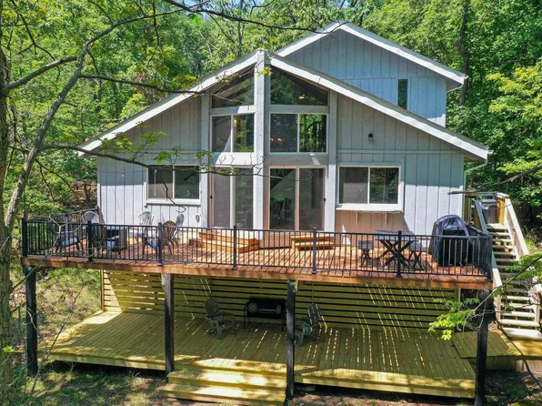 389 Rainier Rd, Mc Gaheysville, VA 22840