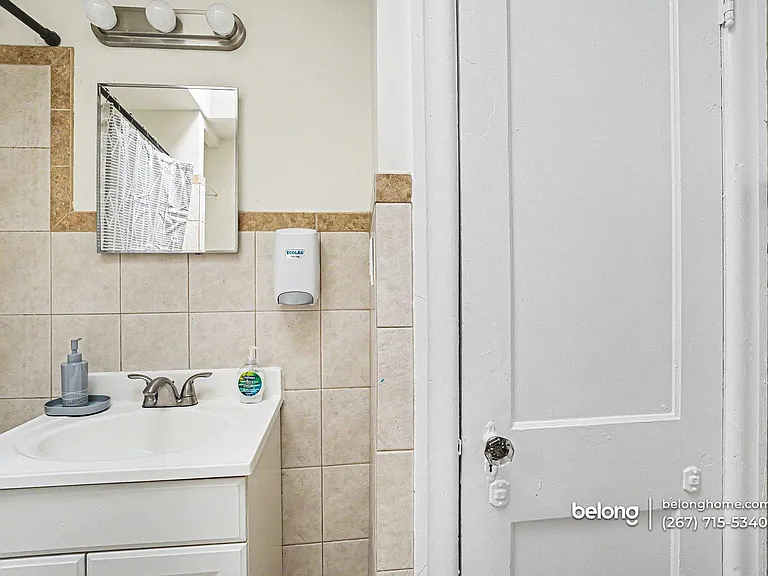 5118 Oakland St #2 — Photo 13