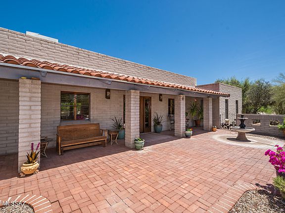3rd image of 7061 N Paloma Dr