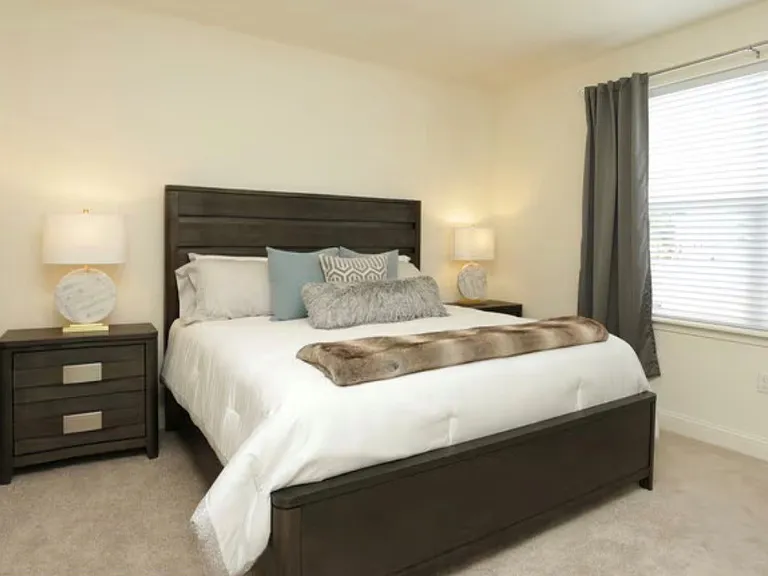 Carlton Hollow Senior Apartments — Photo 14