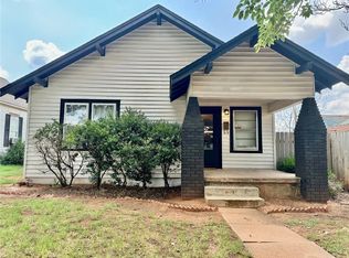 306 E Franklin Ave, Weatherford, OK 73096