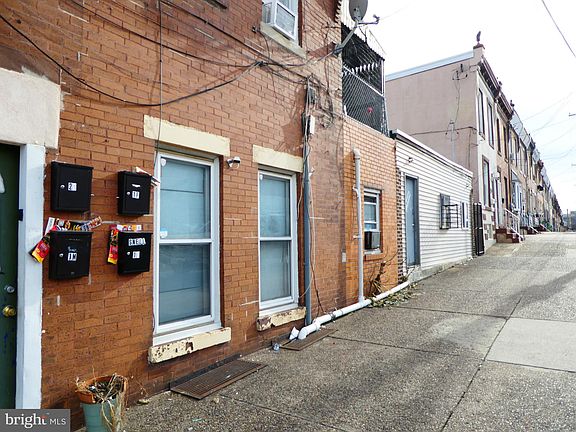 5th image of 300 E Tioga St