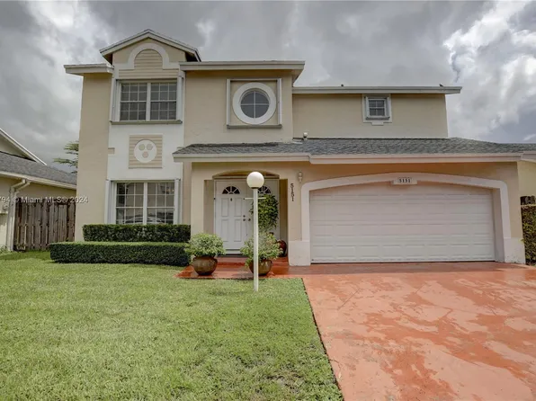 5151 NW 101st Pl, Doral, FL 33178