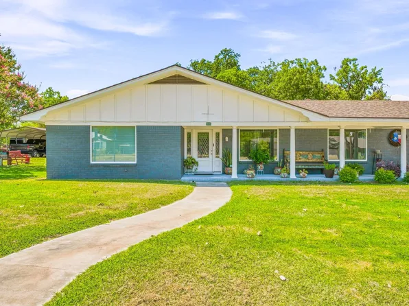 816 S Texas St, De Leon, TX 76444