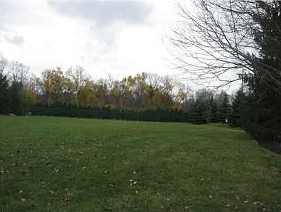 3rd image of 3195 Scioto Estates Ct