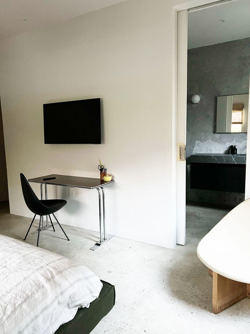  Garden Level Junior Suite