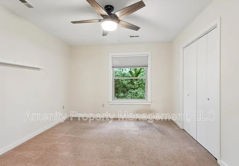 204 Granville Dr — Photo 22