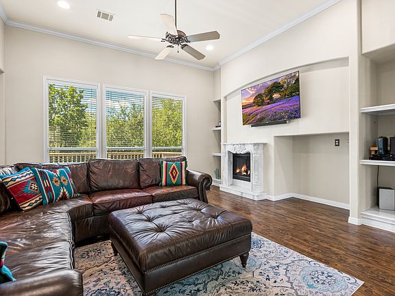 4th image of 7410 Moss Brook Dr