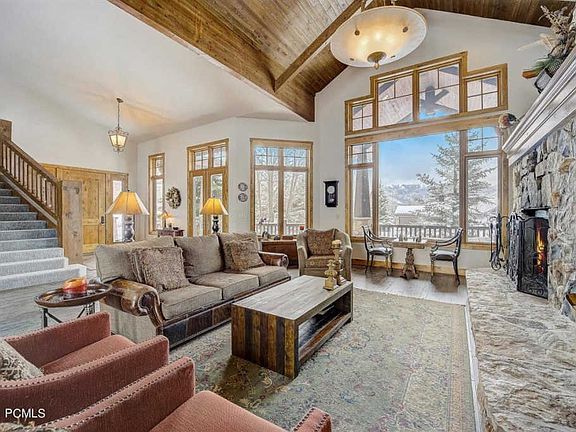 3rd image of 5835 Mountain Ranch Dr