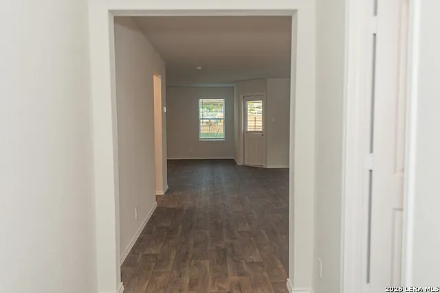 4 bed, 2.5 bath, 2243 sqft, $2,200 — Photo 3