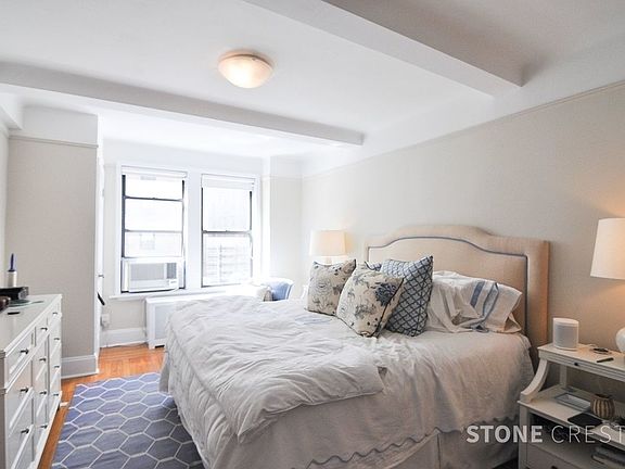 4th image of 900 W End Ave #2CC