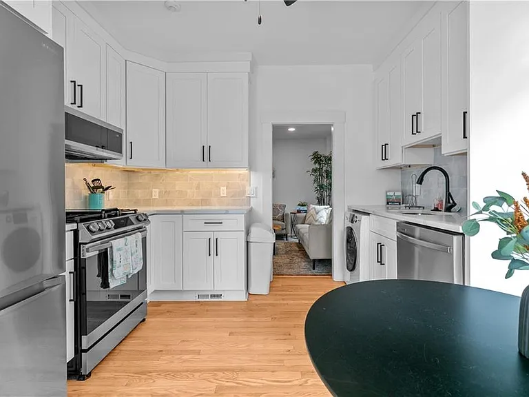 13 Sherman St #1 — Photo 3