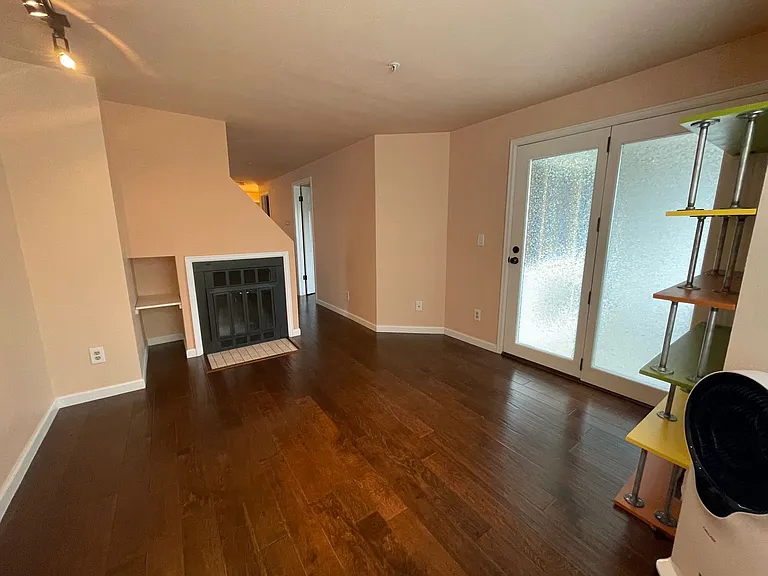 2201 Pearl St #217 — Photo 15