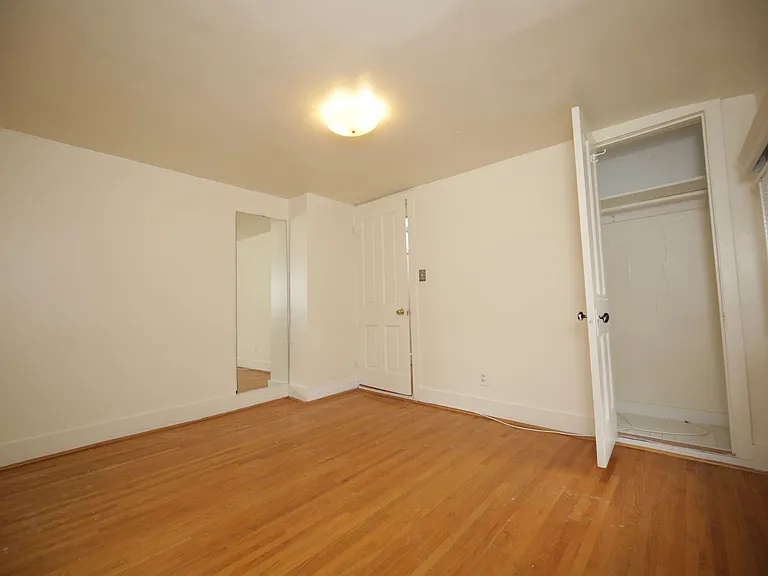 808 Cathedral St — Photo 19