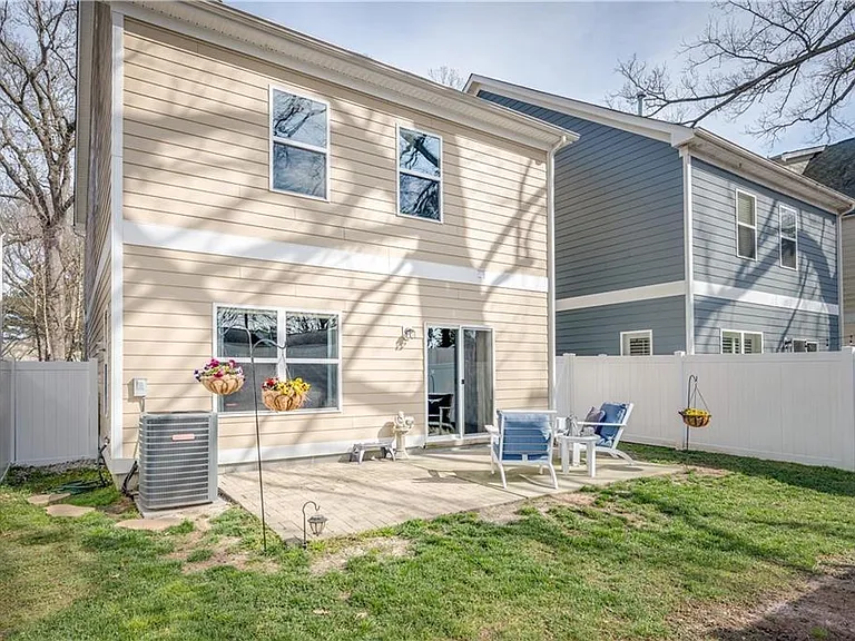225 Floridays Way — Photo 30