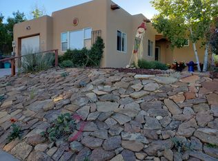 2168 Ridgeview Cir, Santa Fe, NM 87505