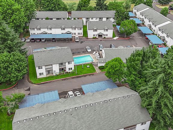 3rd image of 3000 NE 109th Ave APT 55