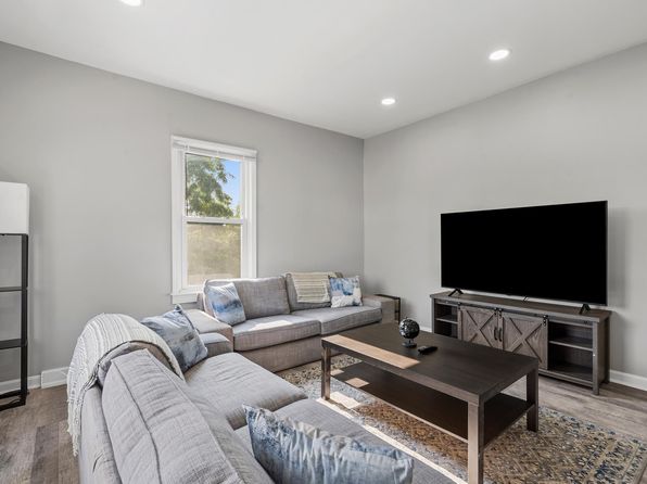 101 Flora St #1