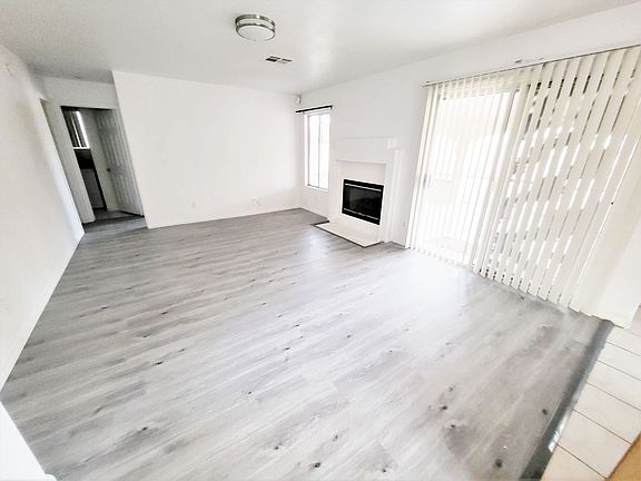 5th image of 6207 American Beauty Ave