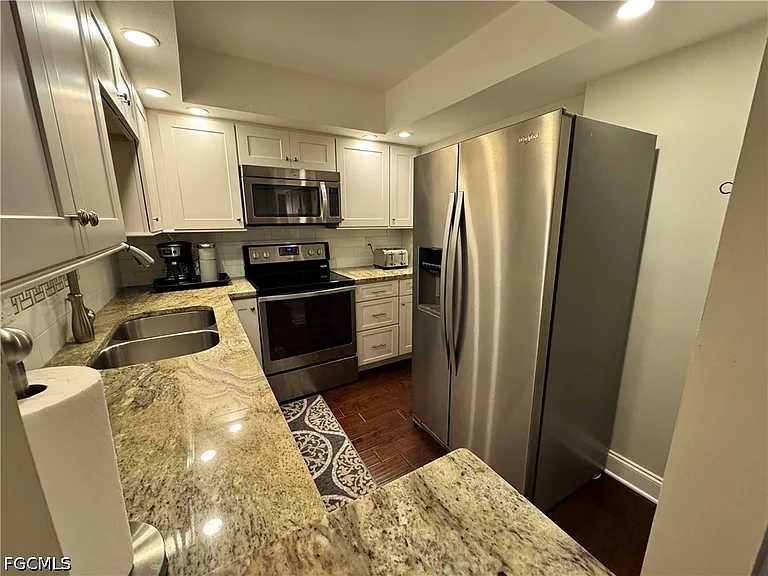 3490 N Key Dr #203 — Photo 23