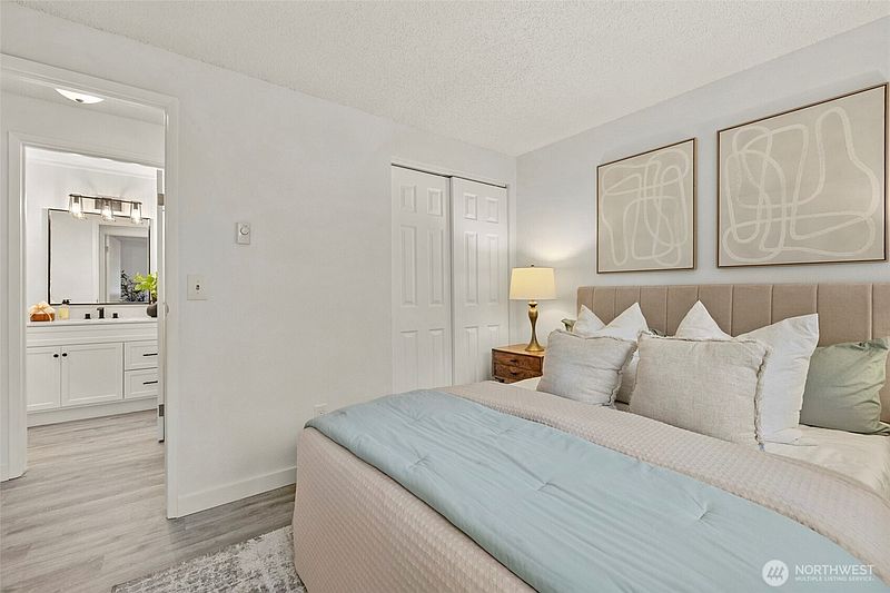 4th image of 17519 149th Avenue SE #D-3