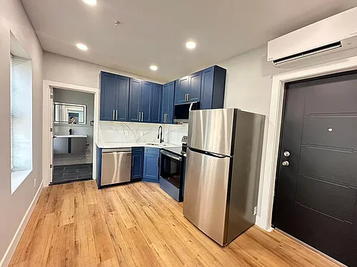 Floor plan 305