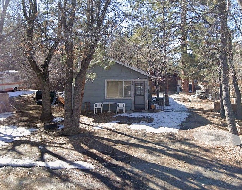 1st image of 664 Leonard Ln