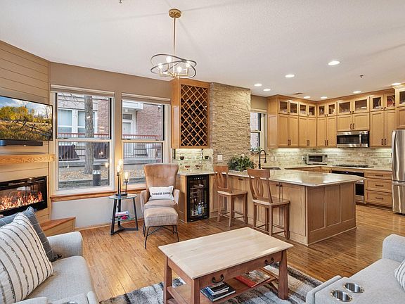 5th image of 645 N 1st St APT 125