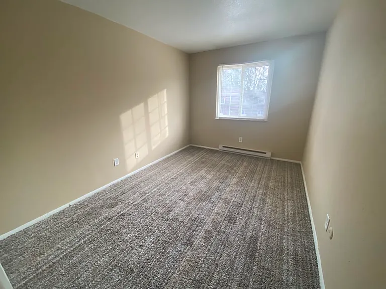 1432 Brooke Park Dr #1 — Photo 9