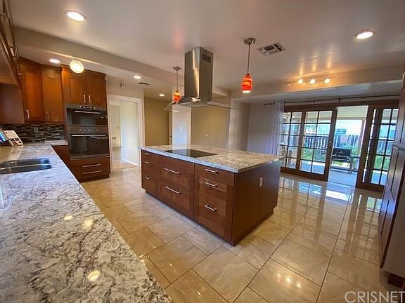 2nd image of 7755 Genesta Ave