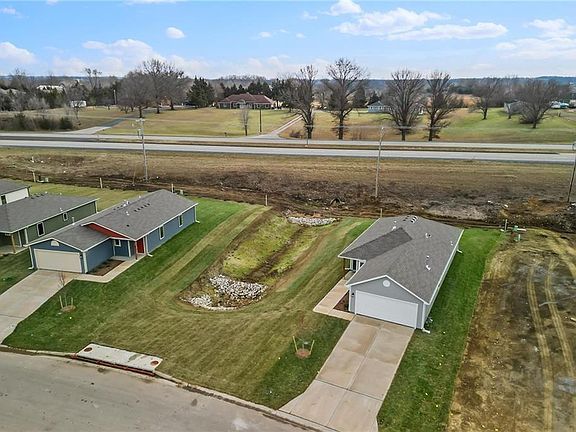 4th image of 2150 Woodfield Dr
