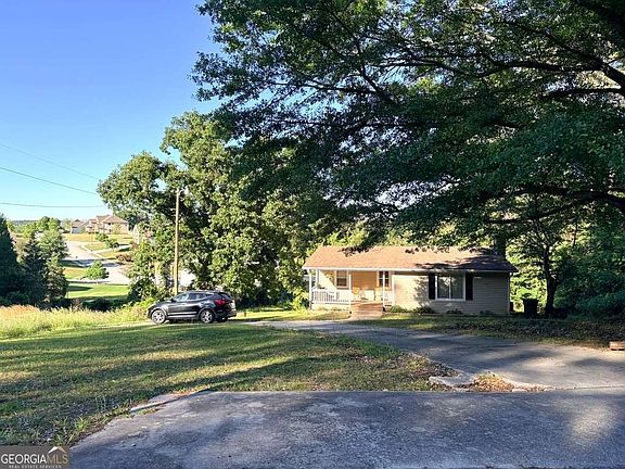 2nd image of 5079 Hudson Rd