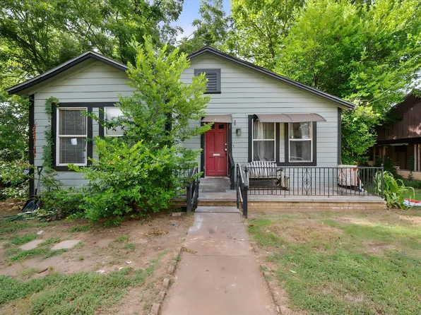 712 Dye St, Palestine, TX 75801