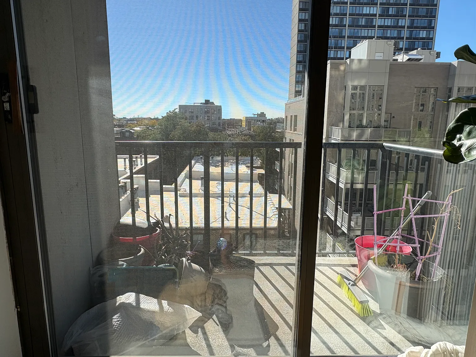 1 bed, 700 sqft, $2,400 — Photo 4