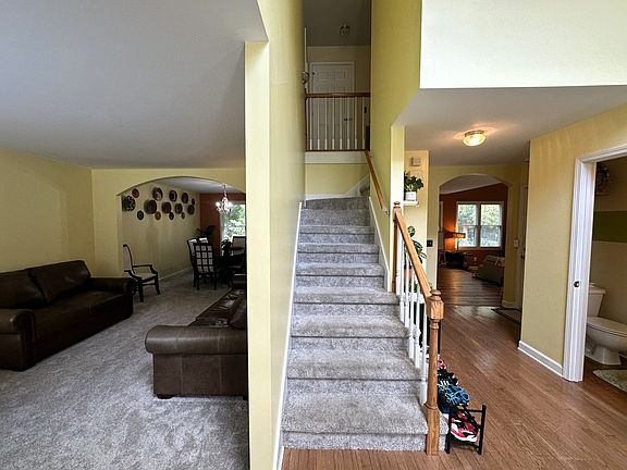 4th image of 4041 Windwood Ln