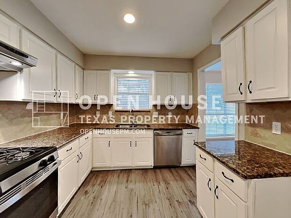 5th image of 3217 Santana Ln