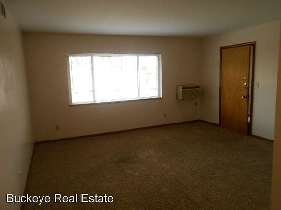 2nd image of 773 Riverview Dr APT P
