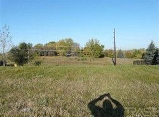 513 S Horizon Cir, Sioux Falls, SD 57106