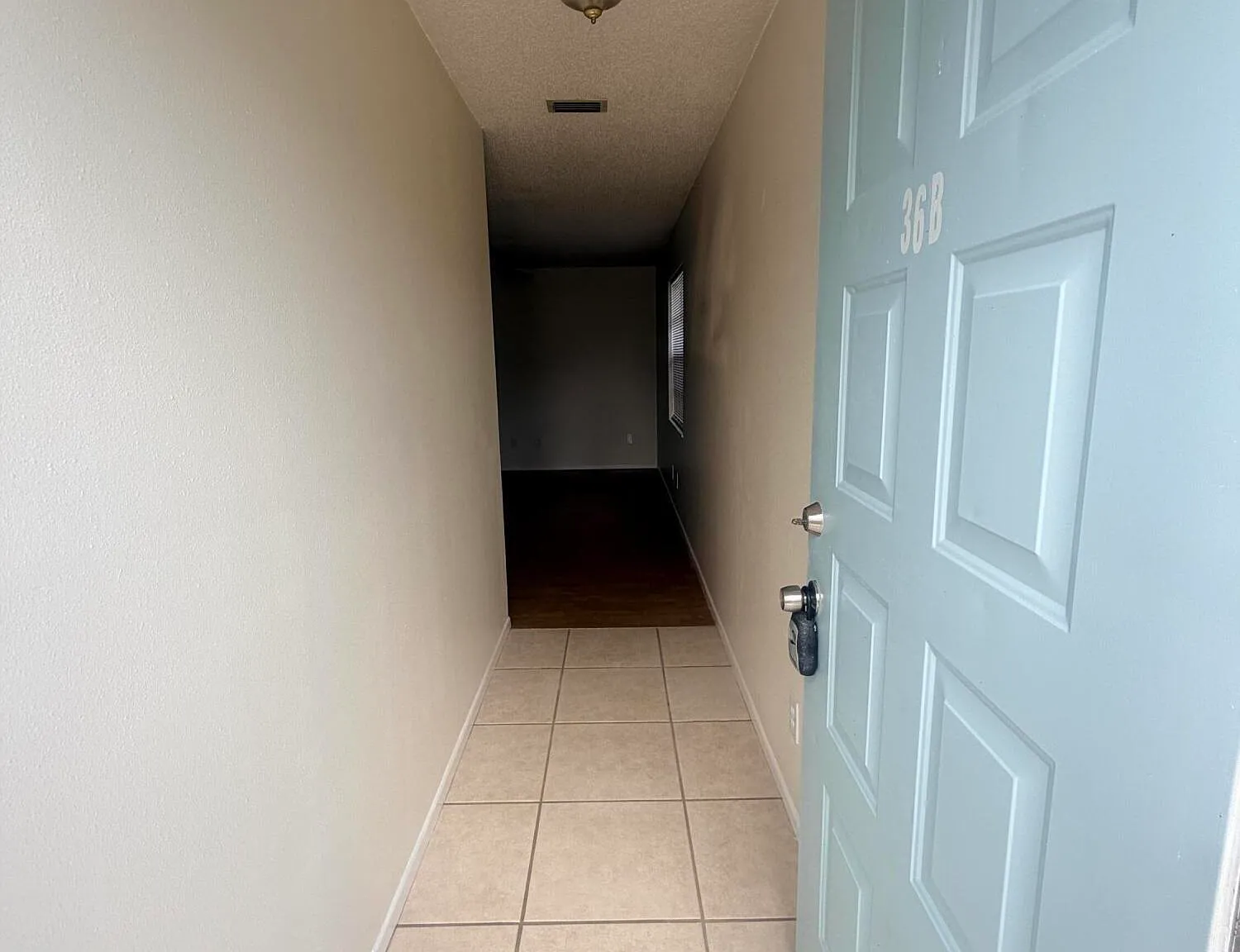1 bed, 1.0 bath, 1681 sqft, $1,375 — Photo 3