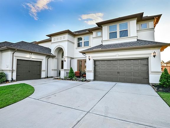 3rd image of 2726 Rainflower Meadow Ln