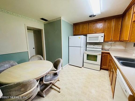 5th image of 6203 Eastwood Ln Unit No 6 Lot 2