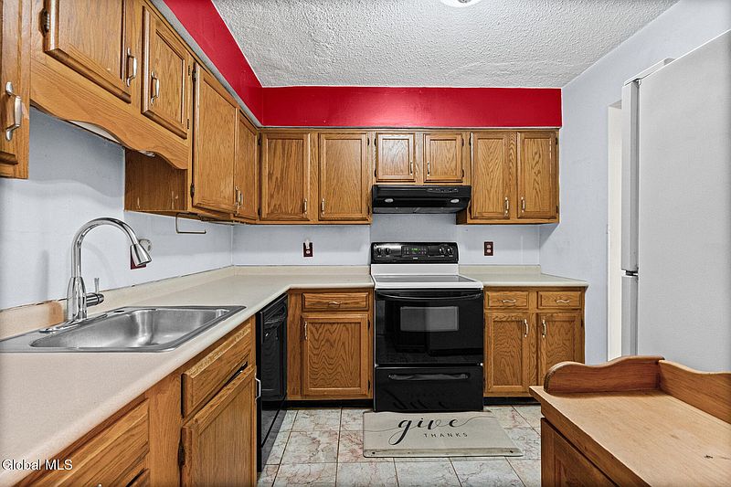 3rd image of 3019 Squire Boulevard