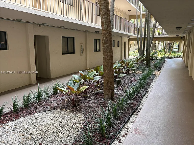 8035 SW 107th Ave #110 — Photo 12