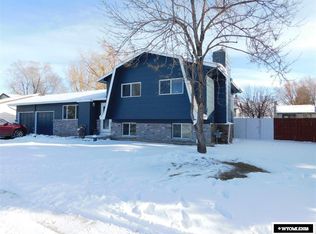 2324 Sierra Rd, Rock Springs, WY 82901