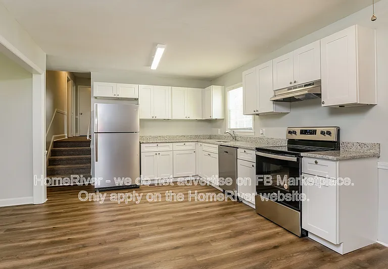 1603 W Mountain St — Photo 5