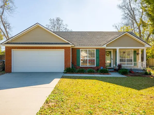 3308 Summit Chase Dr, Valdosta, GA 31605